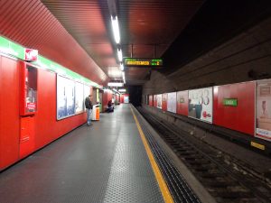Milano_metropolitana_Lanza_banchina