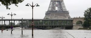 View of the flooded river-side of the River Seine near the Eiffel tower in Paris, France, after days of almost non-stop rain caused flooding in the country, June 3, 2016.    REUTERS/Philippe Wojazer